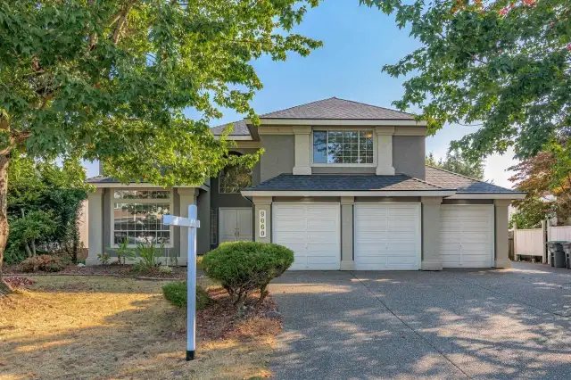9060 162 STREET Surrey, British Columbia62854408602243121