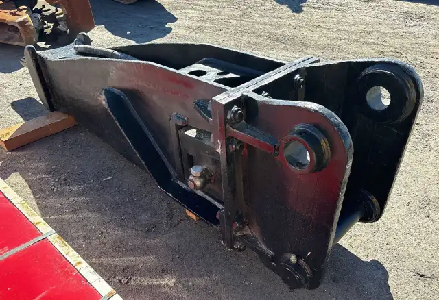 ALLIED / KRUPP 797CS -10,000 PLUS FT LB Hydraulic Hammer/Breaker in Heavy Equipment in City of Halifax - Image 5