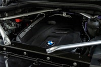 *English below* *Français:* Ce BMW X5 xDrive40i 2024 affichant 25 121 km, provenant d'un seul propri... (image 8)