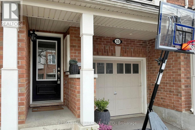 33 FERGUSON ST Toronto, Ontario in Houses for Sale in City of Toronto - Image 4