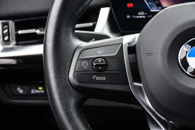 2025 BMW X1 xDrive28i AWD * Cuir * Carplay et Android        * L in Cars & Trucks in City of Montréal - Image 20