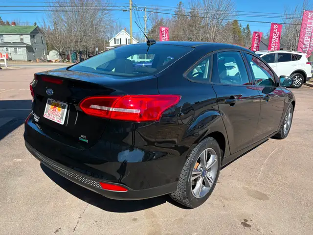 2017 Ford Focus SE Dual Zone AC! Backup Camera! Htd. Seats! - Photo 6
