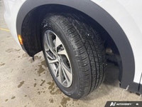 Discover confident driving in this 2023 Buick Envision Essence. Equipped with advanced Lane Keeping... (image 9)