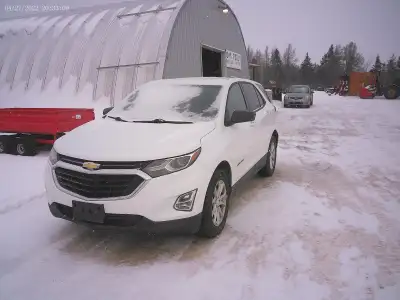 2019 Chev Equinox, 4 door, FWD, white, 233KM, new rear brake pads, control arm bushing, alignment, I...