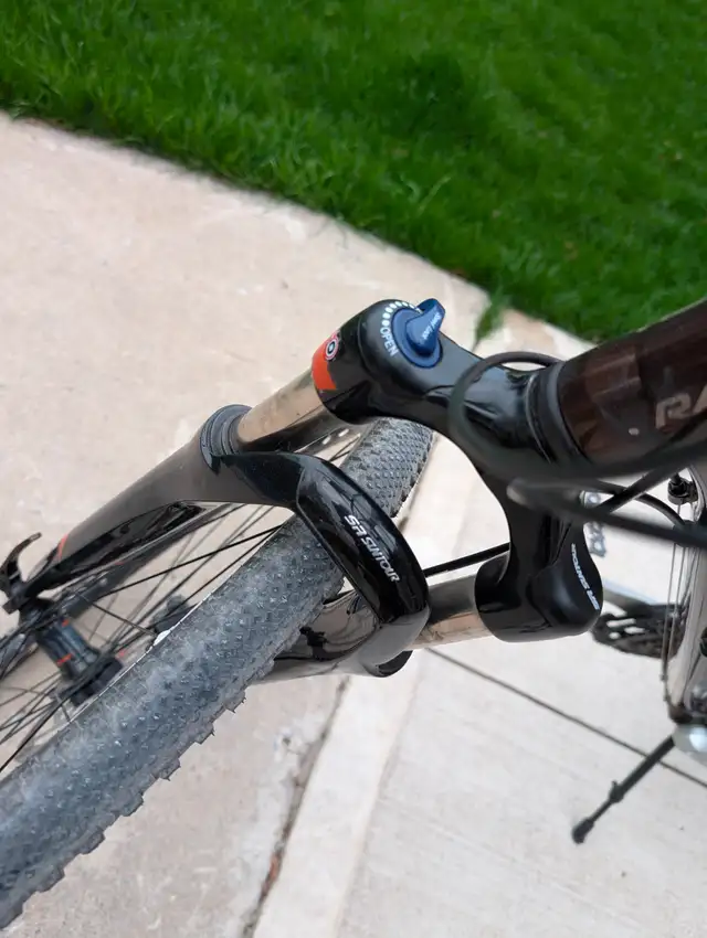 Raleigh gravel bike (Misceo trail 2.0) in Road in Kingston - Image 6