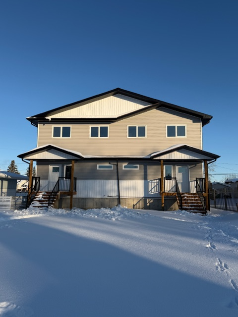 Brand new! Attached 3 bedroom family home in Warman