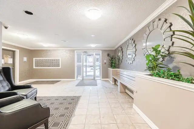 Bright 1 Bedroom Apartment Near Downtown Strathroy in Long Term Rentals in London - Image 10
