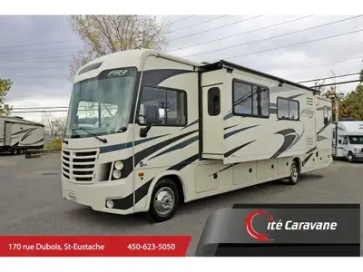 Motorisé classe A Forest River FR3 34DS 2020. Ce motorisé en excellente condition vous permettra de...