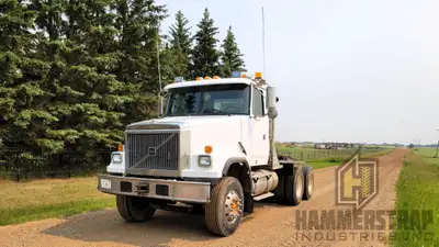 VOLVO Tandem Axle Day Cab Semi Truck Tractor Detroit Diesel 12.7L 6 cylinder 470 HP diesel engine Al...