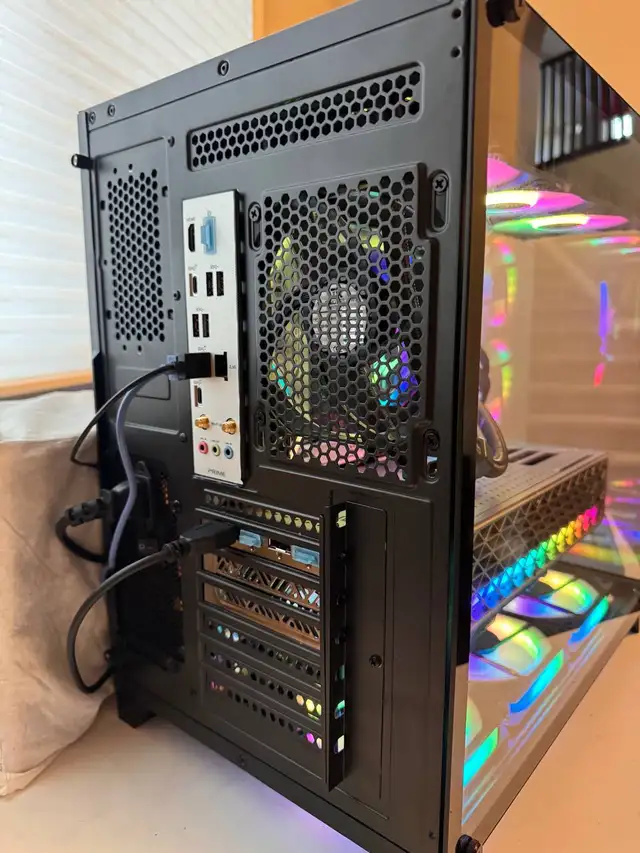Custom Gaming PC – Intel i9-13900K | AMD SAPPHIRE 9070XT 16 GB in Other in Edmonton - Image 5