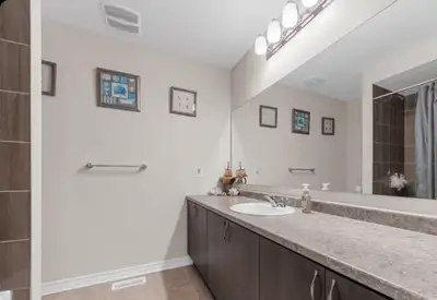 Senior Room Rental, meals + transportation included