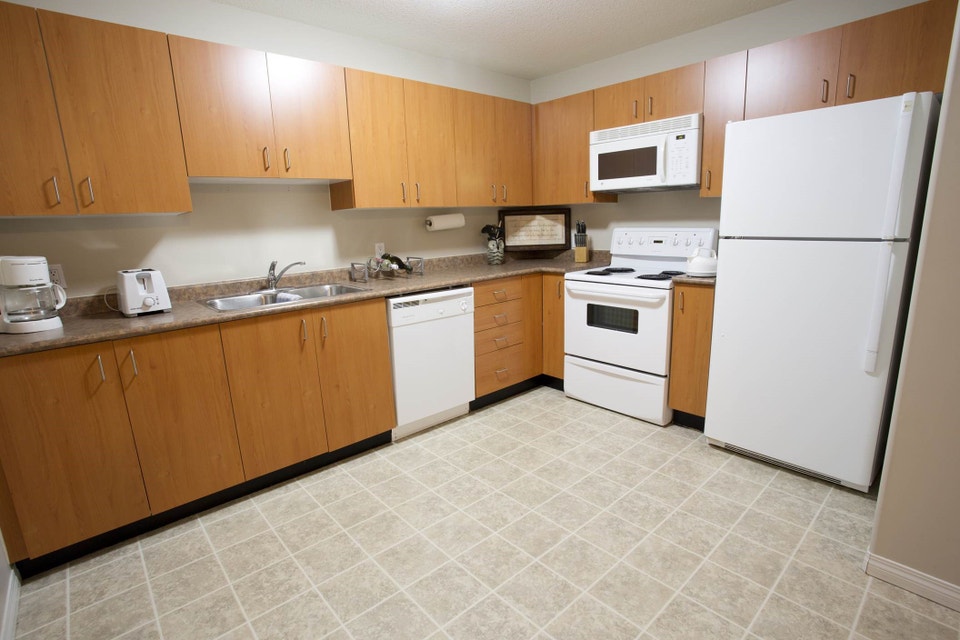 Unfurnished One Bedroom Suites from $1500 4