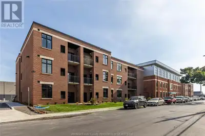 1370 ARGYLE Unit# 101 Windsor, Ontario