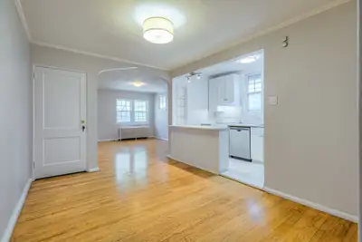BEDROOMS/BATHROOMS: - 2 Bedrooms - 1 Bathroom (4pc) PRICING: - $2650 per month - Minimum 12 month le...