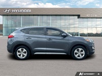 The advertised vehicle price is based on a promotional finance offer. Customers who purchase the veh... (image 5)