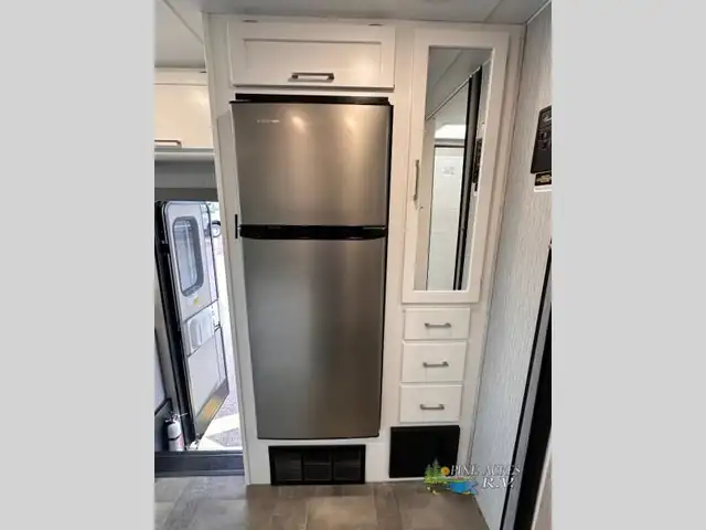 2022 Coachmen RV Pursuit 29XPS Front Bunk 11 Miles in RVs & Motorhomes in Moncton - Image 28