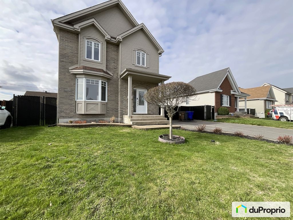 $635,900 - 2 Storey for sale in Marieville — photo 2
