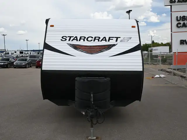 2018 Autumn Ridge Outfitter 23FB in Travel Trailers & Campers in St. Albert - Image 3