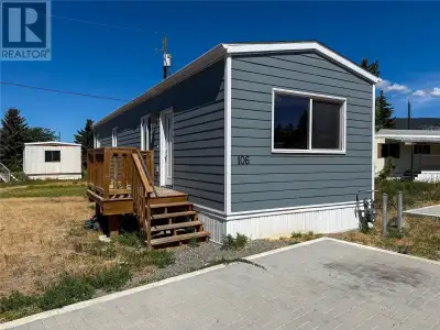 Welcome to this bright and modern 2 bedroom, 1 bathroom manufactured home. Built in 2023 and offerin...
