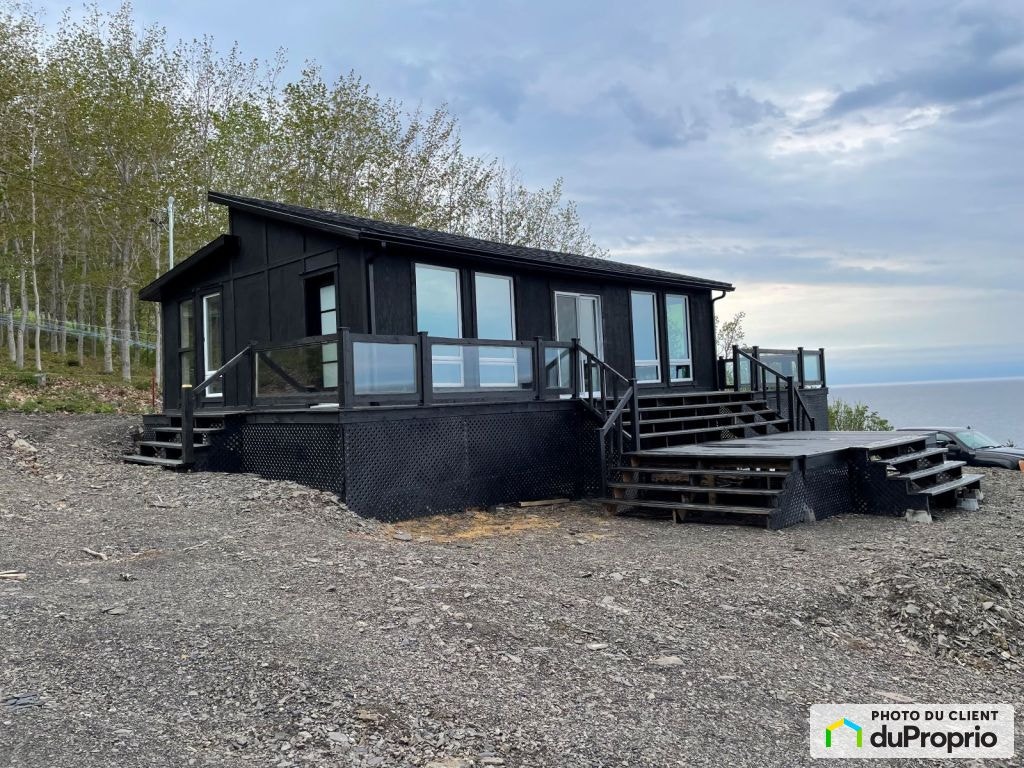 $399,000 - Bungalow for sale in Cloridorme — photo 1