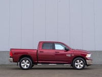 CARGET AUTOMOTIVE is thrilled to offer this 2019 Ram 1500 Classic SLT, a dependable full-size pickup... (image 5)