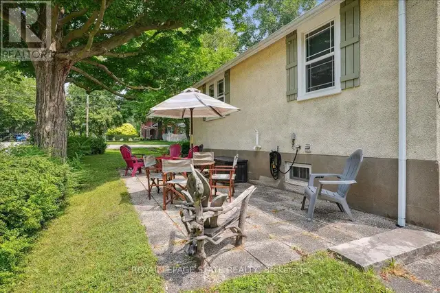 94 CENTRE STREET Niagara-on-the-Lake (Town), Ontario in Houses for Sale in St. Catharines - Image 29