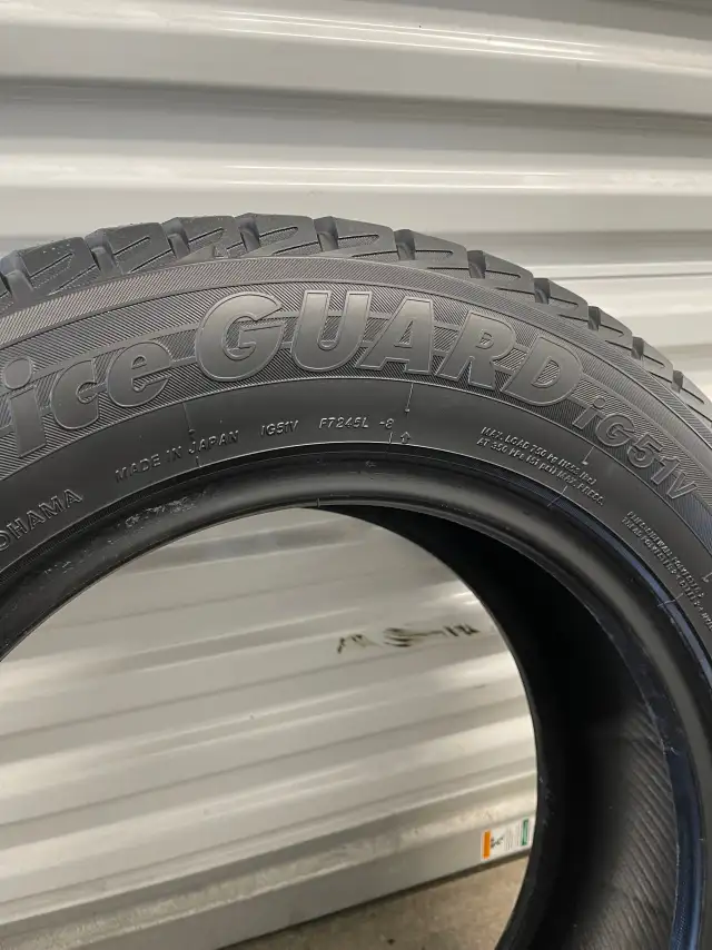 Pair2️⃣:  215/65R16 98T  Yokohama iceGUARD iG51v Winter Tires. in Tires & Rims in Mississauga / Peel Region - Image 3