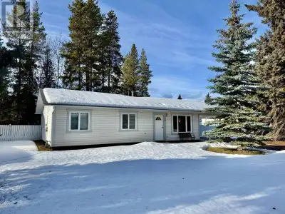 This fantastic house in Sunny Telkwa is the perfect 3 bedroom home and ready for you to really make...