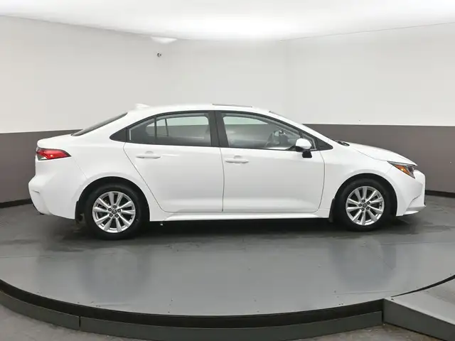 2025 Toyota Corolla LE Power Sunroof | Wireless Charging | 902-4 in Cars & Trucks in Dartmouth - Image 40
