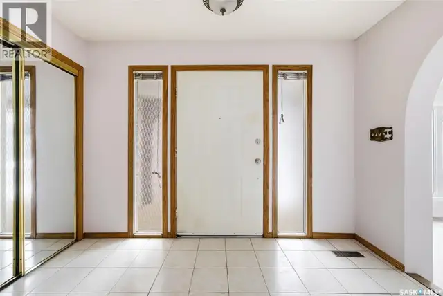 30 Dalhousie WAY Regina, Saskatchewan in Houses for Sale in Regina - Image 4