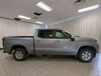 Built to handle hard work and daily driving with ease, this used 2025 Chevrolet Silverado 1500 LT de... (image 8)