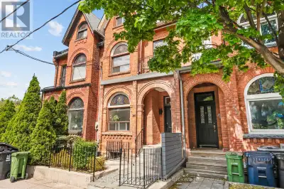 1 - 261 OSSINGTON AVENUE Toronto (Trinity-Bellwoods), Ontario