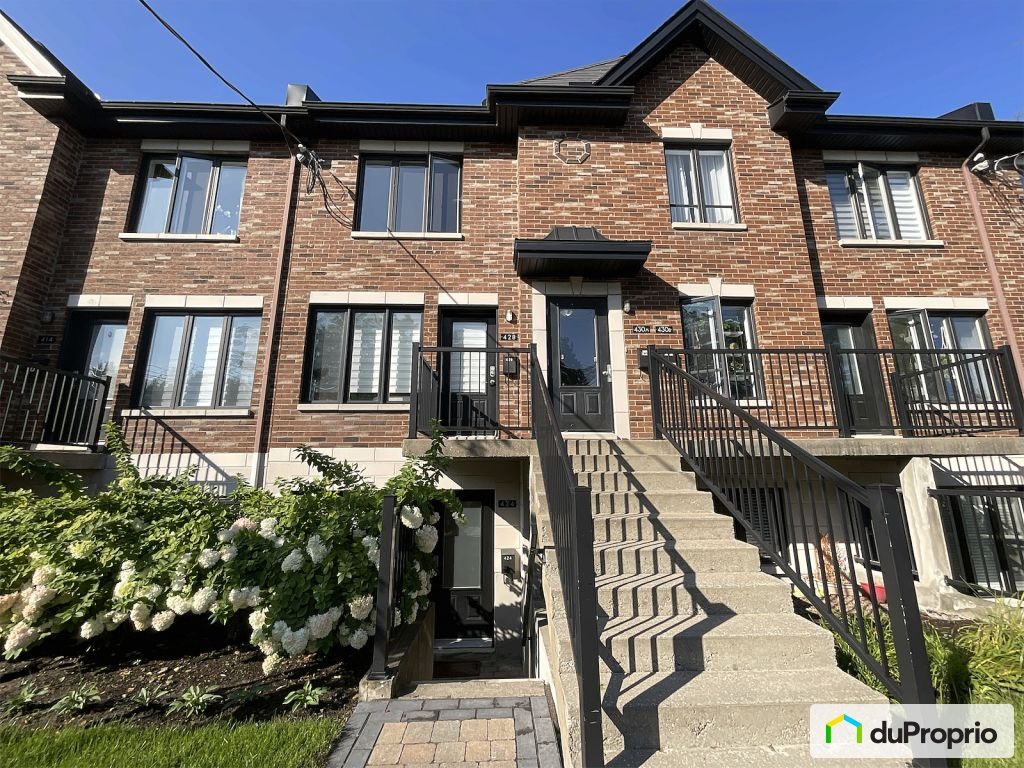 $379,000 - Condominium for sale in Laval-des-Rapides — photo 1