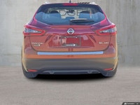 All Wheel Drive,Remote Engine Start,Traction Control,Lane Departure Warning,Temporary Spare Tire,Adj... (image 2)