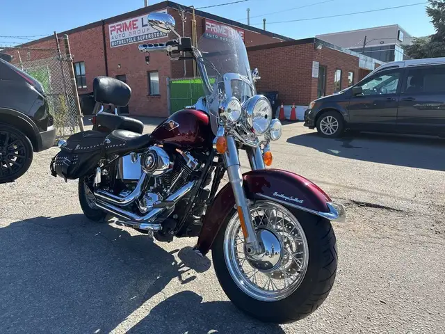 2014 Harley-Davidson Heritage Softail Classic ~ HERITAGE SOFTAIL in Street, Cruisers & Choppers in City of Toronto - Image 5
