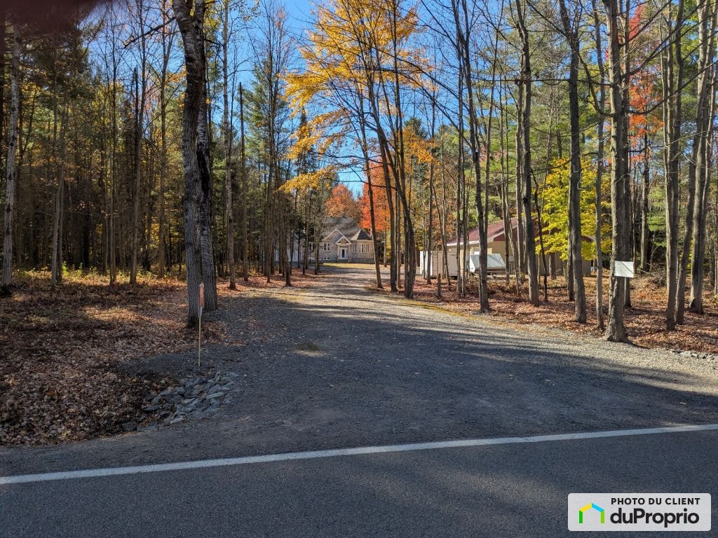 $1,499,000 - Bungalow for sale in L'Épiphanie — photo 1