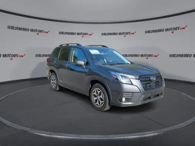2023 Subaru Forester Touring | No Accidents | Panoramic Roof in Cars & Trucks in Hamilton - Image 3