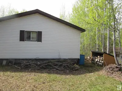 Beautiful little lot with cute cabin backing onto environmental reserve with path down to the sandy...
