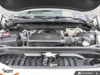 Key Features: Heated and ventilated front leather seats, dual-climate zone control, heated steering... (image 7)