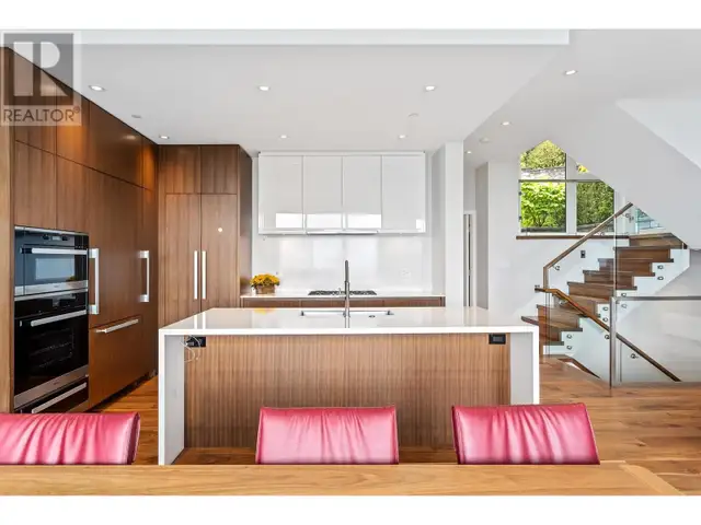 2823 CHIPPENDALE ROAD West Vancouver, British Columbia in Condos for Sale in Downtown-West End - Image 10