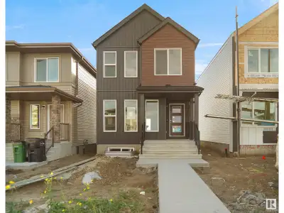 Welcome to the Dakota built by the award-winning builder Pacesetter homes and is located in the hear...