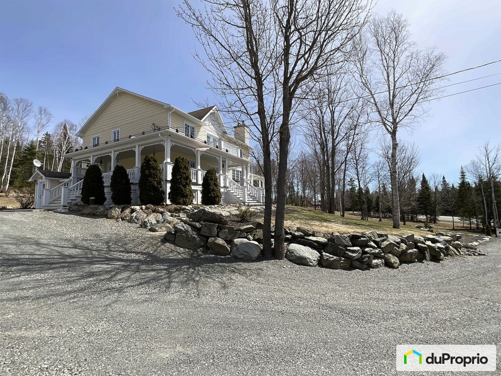 $789,000 - 1 1/2 Storey for sale in St-Fabien-De-Panet — photo 1