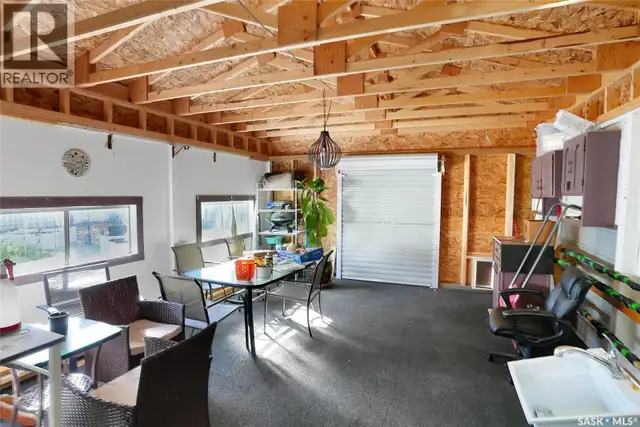 704 Leeville DRIVE Assiniboia, Saskatchewan in Houses for Sale in Moose Jaw - Image 35