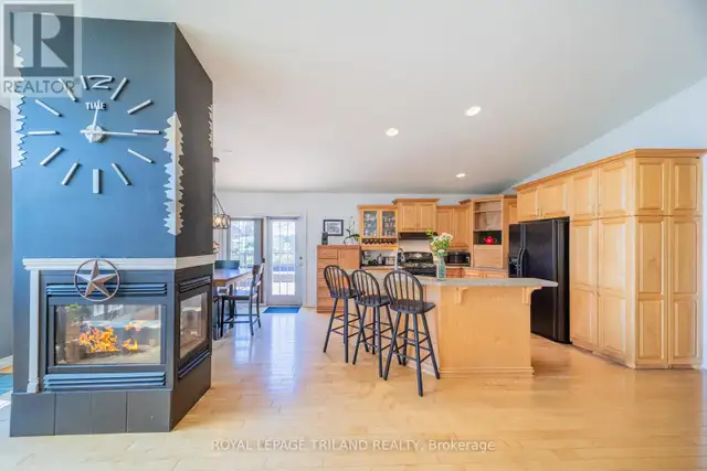 10234 JULIE AVENUE Lambton Shores (Grand Bend), Ontario in Houses for Sale in Grand Bend - Image 5