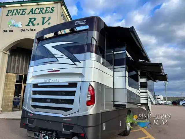 2024 Newmar New Aire 3549 Luxury Diesel Pusher in RVs & Motorhomes in Moncton - Image 11
