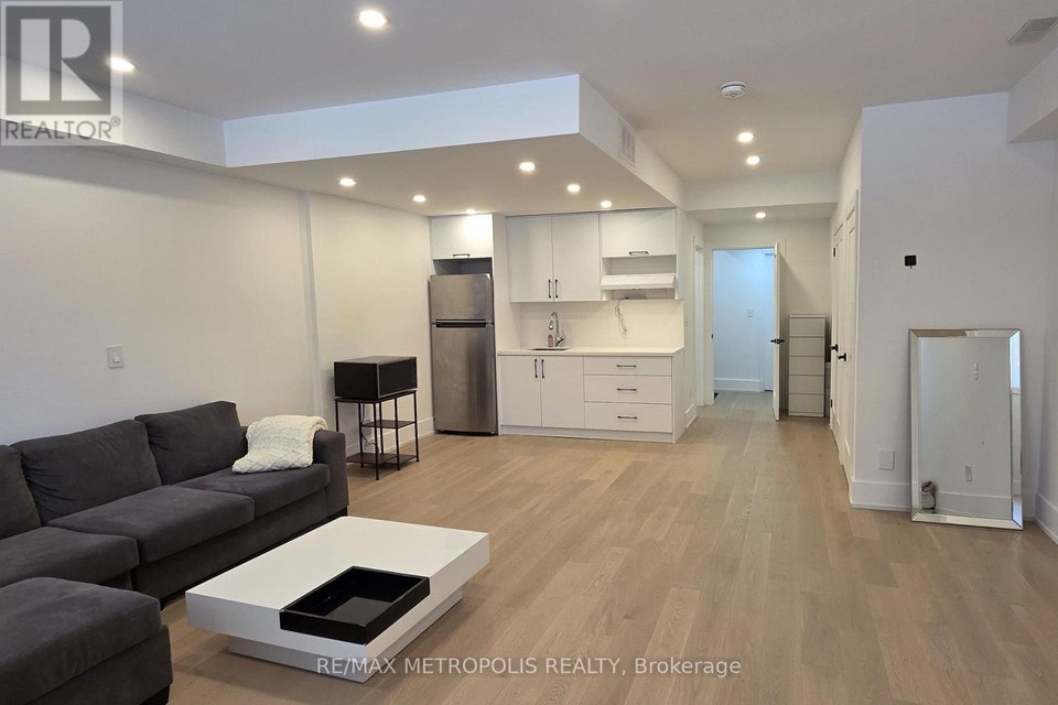 BASEMENT - 1218A ISLINGTON AVENUE Toronto (Stonegate-Queensway), 5