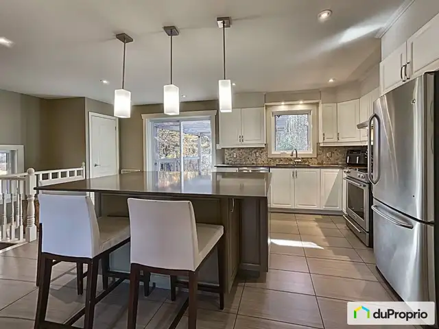 $579,000 - Bungalow for sale in St-Roch-De-Richelieu62864753813505122