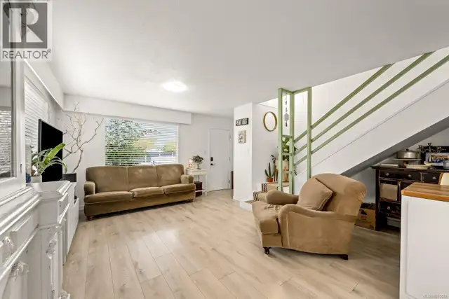 1883 & 1885 England Ave Courtenay, British Columbia in Houses for Sale in Comox / Courtenay / Cumberland - Image 21