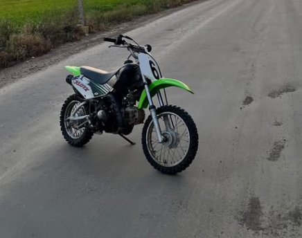 2025 KAWASAKI KLX110R-CUSTOM! in Dirt Bikes & Motocross in Edmonton - Image 6