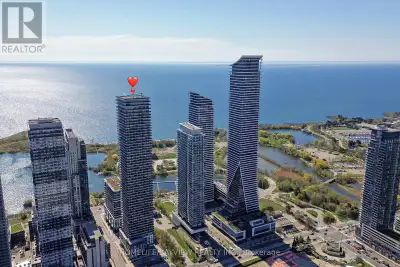 Spectacular! 2 Bedroom Plus Den. (2+1) Bath Luxury Condo Townhouse At Mattamy's Premium Vita On The...